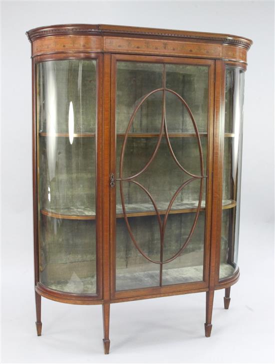 An Edwardian mahogany and satinwood banded display cabinet, W.4ft 2.5in.